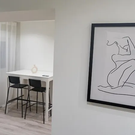 2 Pieces Apartment *